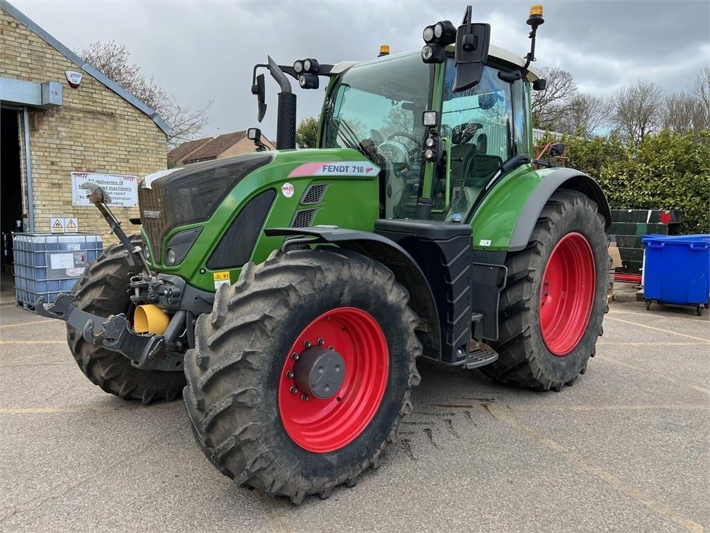 Fendt 718 Vario Tractor €112,230