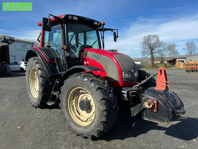 E-FARM: Valtra N121 Advance - Τρακτέρ - id NM3DTQT - 33.500 € - Χρονία: 2006 - Μετρητής ωρών: 6.150,Ισχύς κινητήρα: 130,Γαλλία