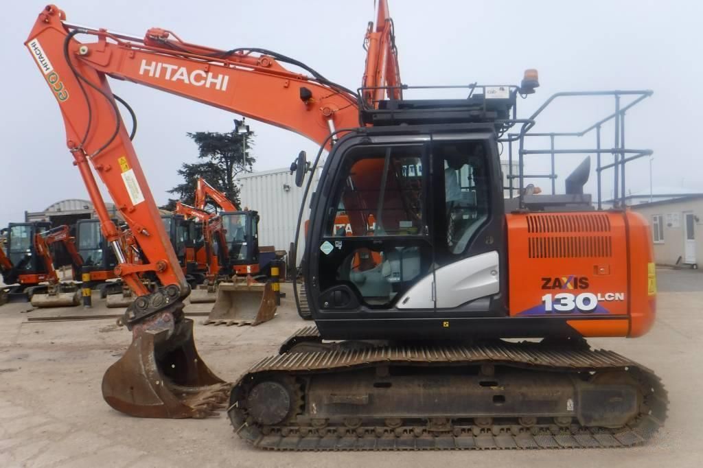 Hitachi zx 130 lc n-6 Excavadora de orugas 47.179 €
