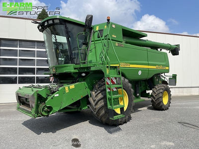 E-FARM: John Deere 9880 STS - Combine harvester - id UVF7SFY - €68,000 - Year of construction: 2004 - Engine hours: 3,154,Engine power (HP): 480,Germany