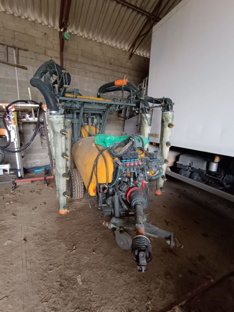 GREGOIRE BESSON speedflow 1000 Sprayer €13,500