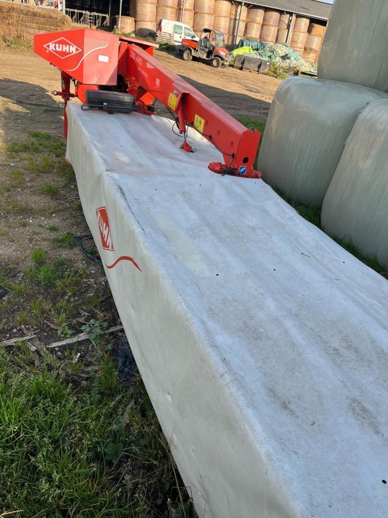 E-FARM: Kuhn gmd 4410 - Kosiarka - id 2HKSJAS - 6500 € - Rok produkcji: 2012 - Francja