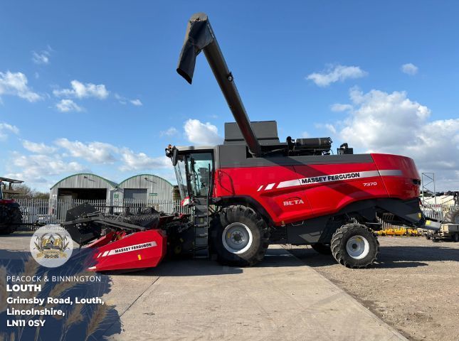 Massey Ferguson 7370 Kombajn zbożowy 114 600 €
