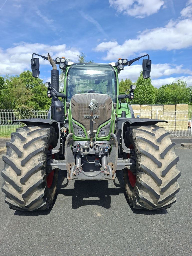 Fendt 718 Vario Tractor 118.000 €