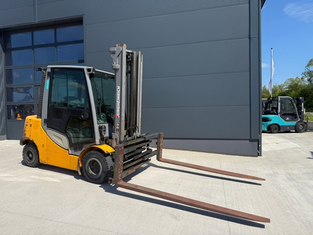 JUNGHEINRICH dfg 435s Forklift €9,900