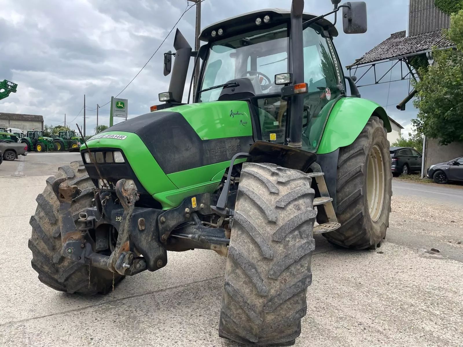 E-FARM: Deutz-Fahr Agrotron M625 - Tracteur - id VXNFF9Q - 40 000 € - Année: 2011 - Puissance du moteur (chevaux): 160,France