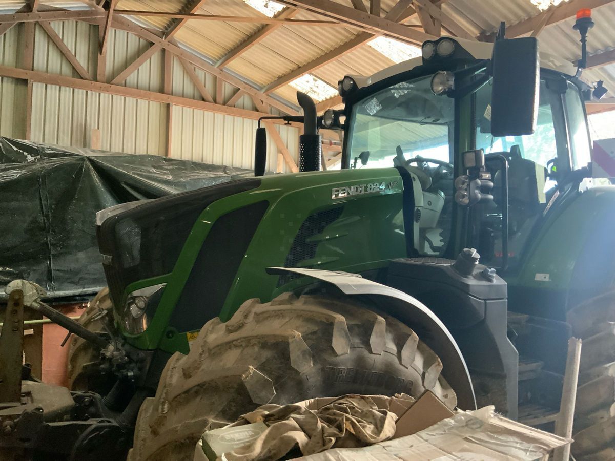 Fendt 824 Vario Profi Plus Traktor 160.000 €