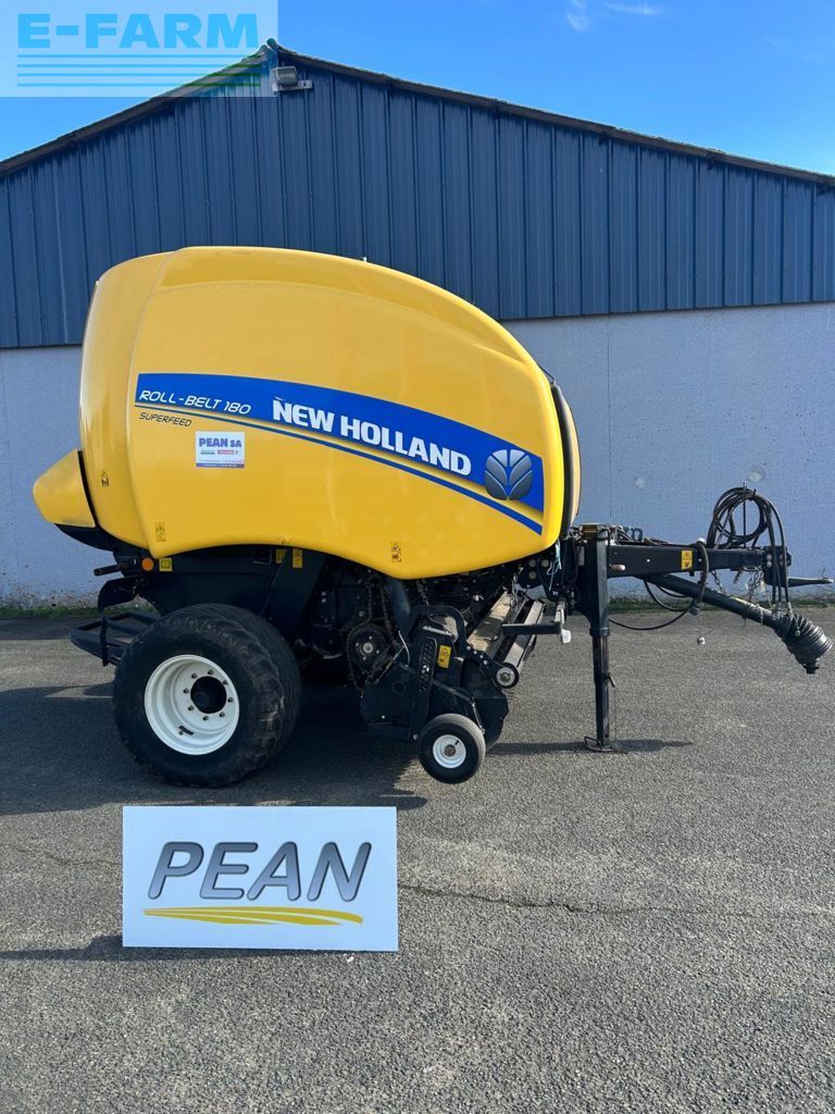 New Holland Roll Belt 180 Super Feed Baler €13,000