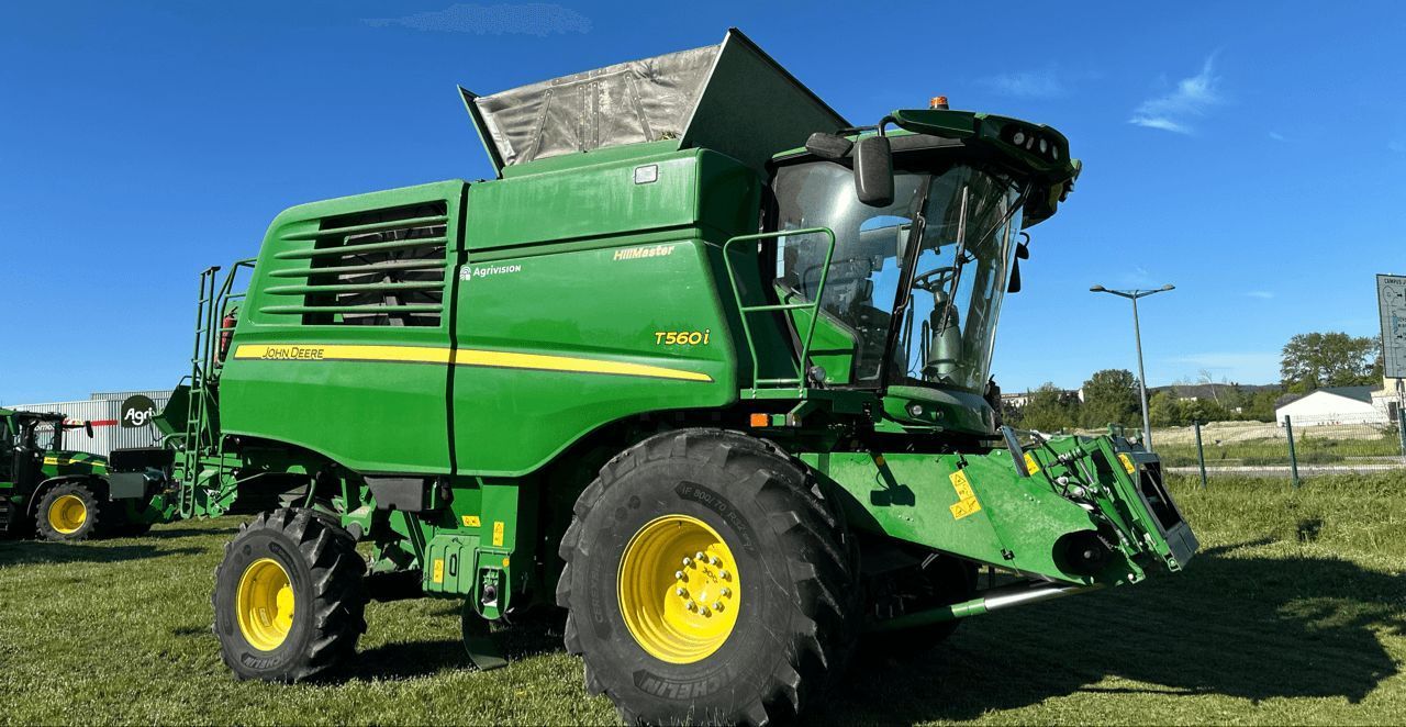 E-FARM: John Deere T 560 - Комбайн - id VSIJ7KL - 240 000 € - Год выпуска: 2024 - Отработанные часы: 405,Франция