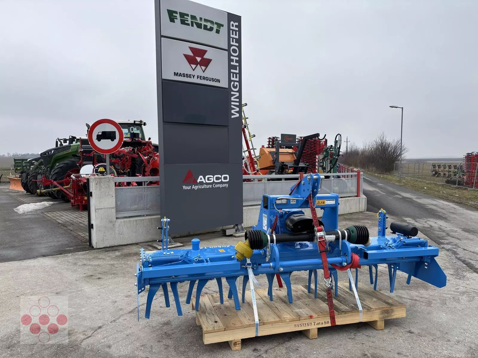 Lemken Zirkon 12/300 Power harrow €15,600