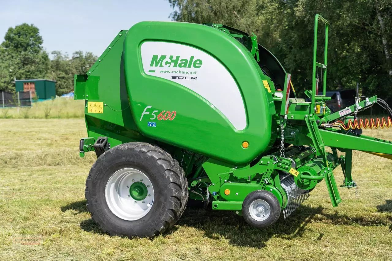 E-FARM: McHale F 5600 - Presse à balles - id XMBZGPV - Année: 2022 - Allemagne