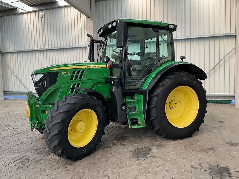 John Deere 6110 R Traktor 73 400 €