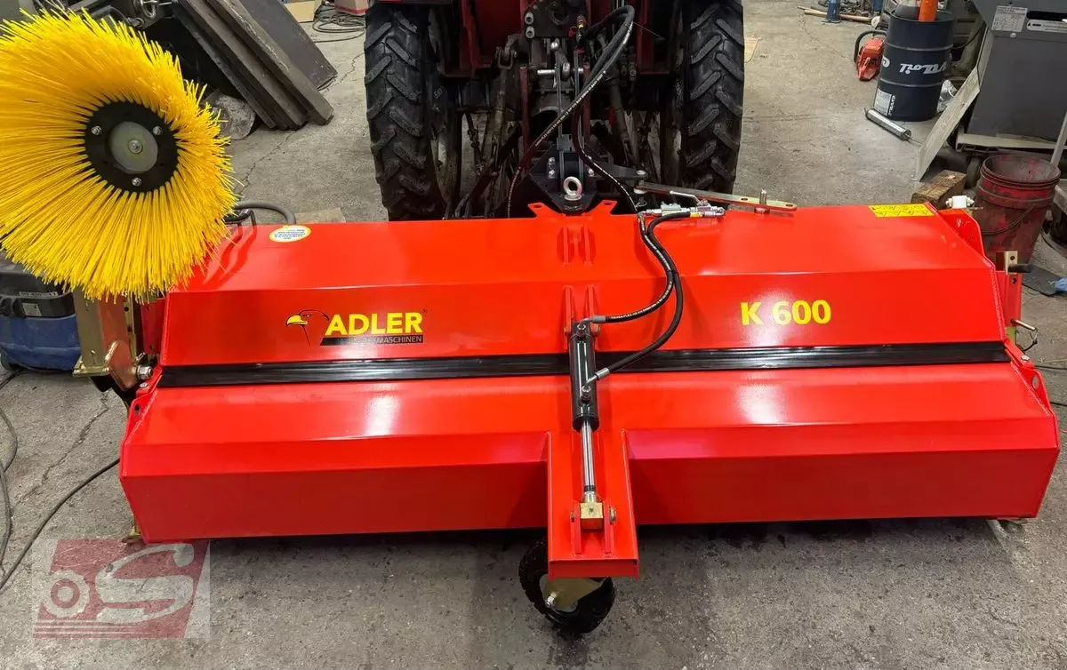 E-FARM: adler arbeitsmaschinen adler k600/240 kehrmaschine - Municipal equipment - id SGQLG9Q - €5,750 - Year of construction: 2023 - Austria