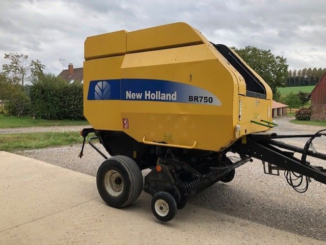 New Holland BR750 Baler €6,500