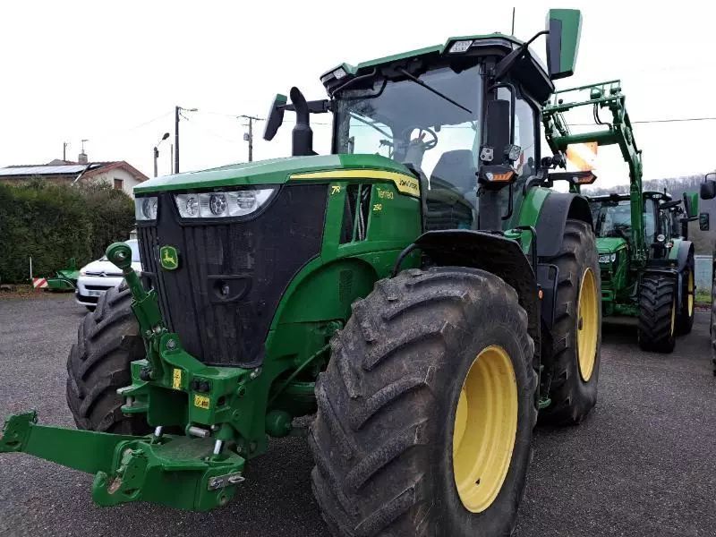 John Deere 7R 250 Tractor