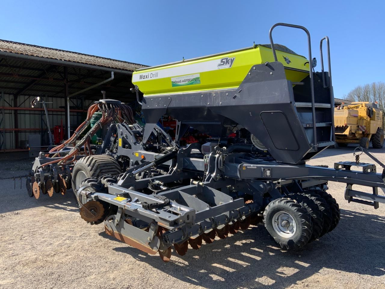 E-FARM: Sky Agriculture maxi drill - Direktsaatmaschine - id 8PCVIYX - 35.000 € - Baujahr: 2014 - Frankreich