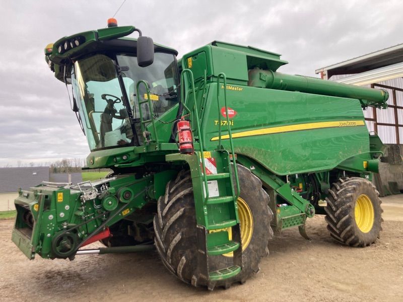 John Deere T 670 i Kombajn zbożowy 230 000 €
