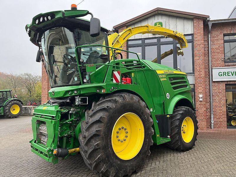 E-FARM: John Deere 8500 - Self propelled forage harvester - id EVNPLF3 - €239,500 - Year of construction: 2021 - Engine hours: 1,222,Germany