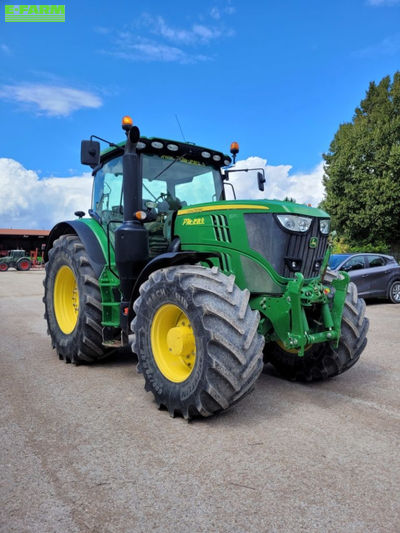 E-FARM: John Deere 6175 R - Tractor - id WEVVXIZ - €85,000 - Year of construction: 2016 - Engine hours: 4,334,Engine power (HP): 175,France