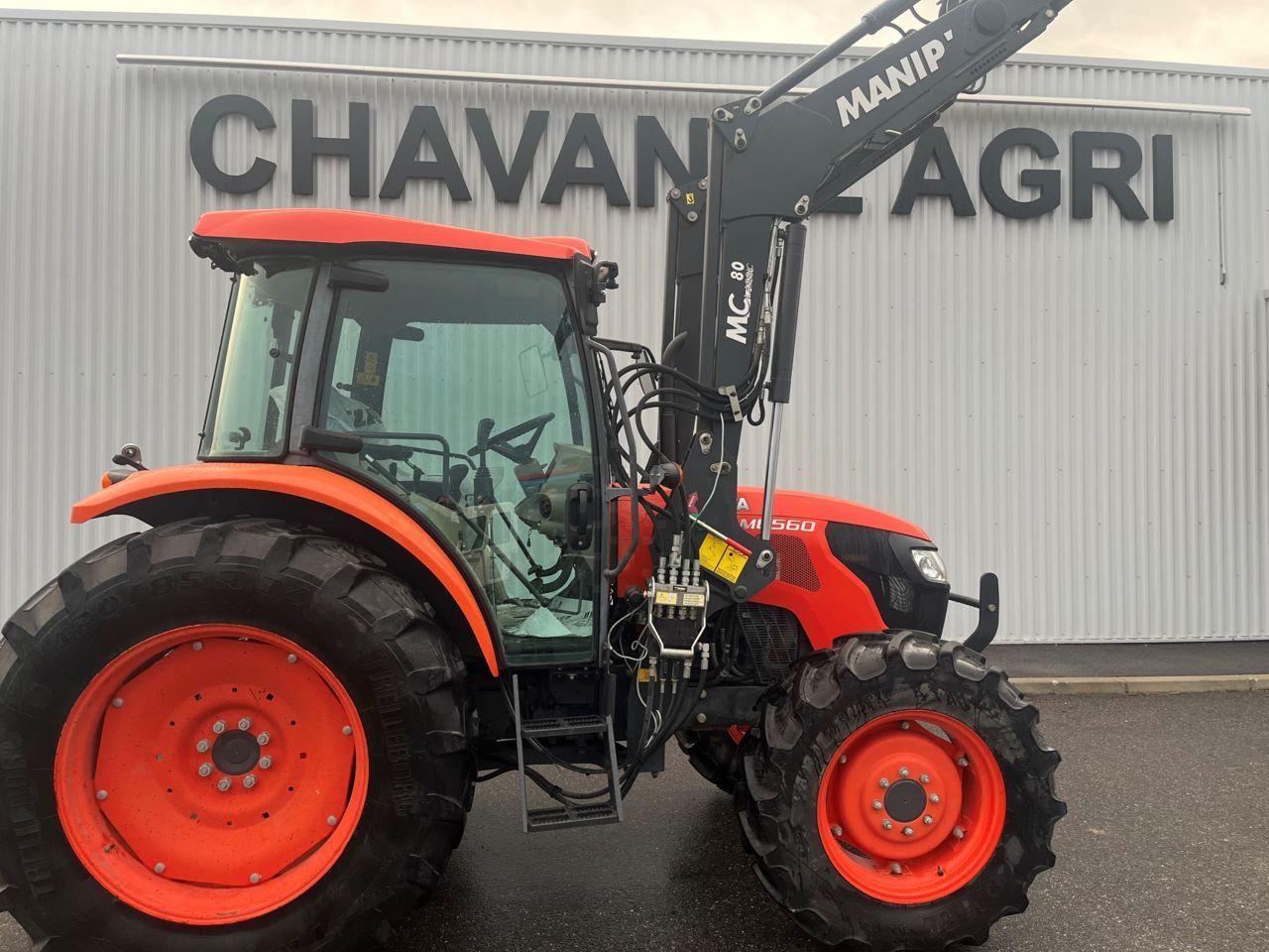 E-FARM: Kubota M 8560 - Tractor - id FPJQCNF - 44.500 € - Año: 2013 - Horas: 3600,Potencia del motor: 86,Francia