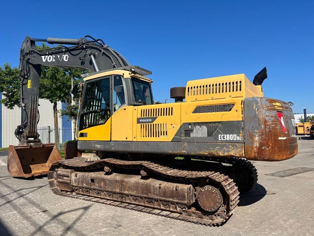 VOLVO ec380 d . Bageri guseničari 48 000 €