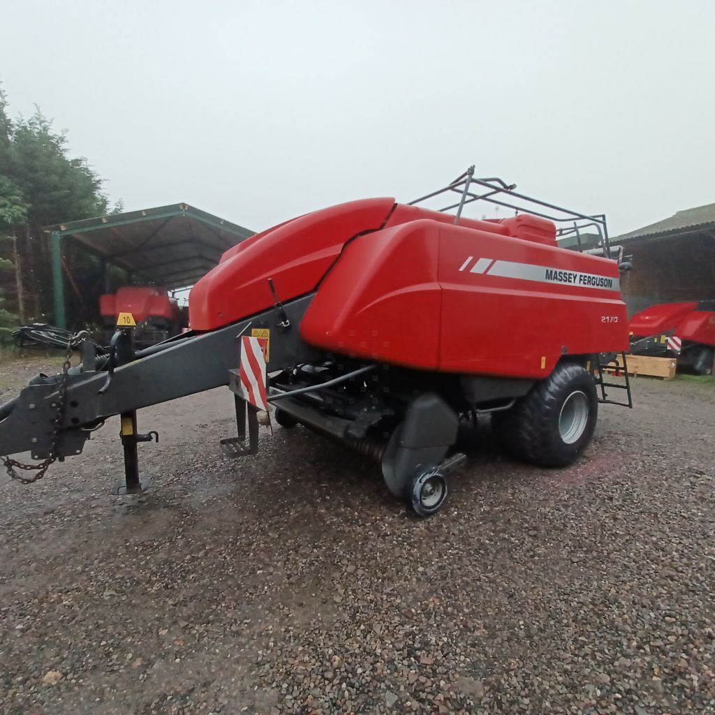 Massey Ferguson 2170 Baler €51,957