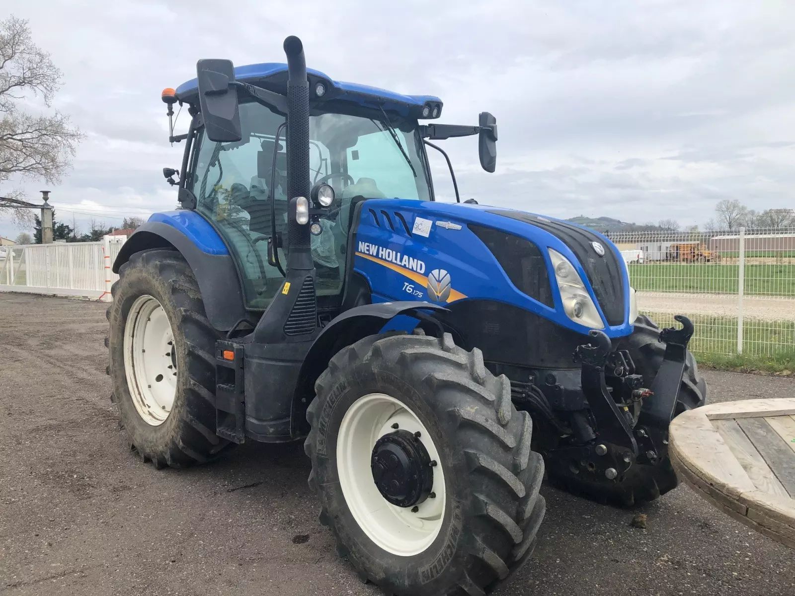 E-FARM: New Holland T6.175 - Tractor - id KAHJAVK - Year of construction: 2020 - Engine hours: 3,257,France