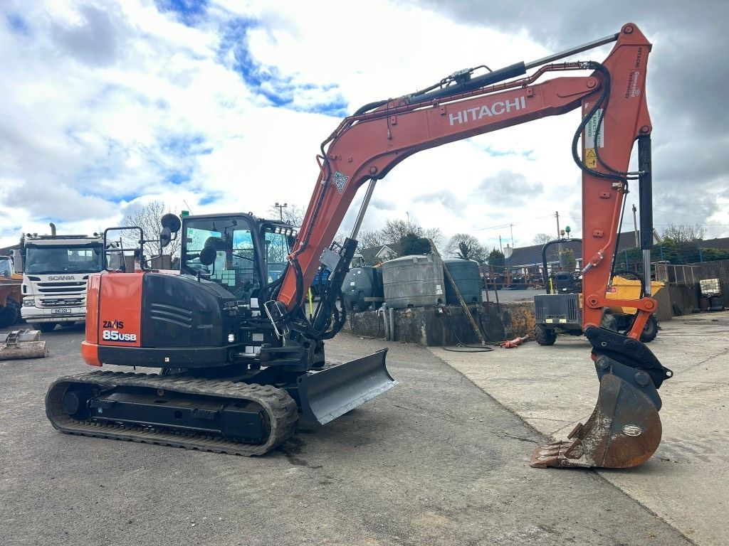Hitachi zx85 usbr-6 Mini escavatore 50.803 €
