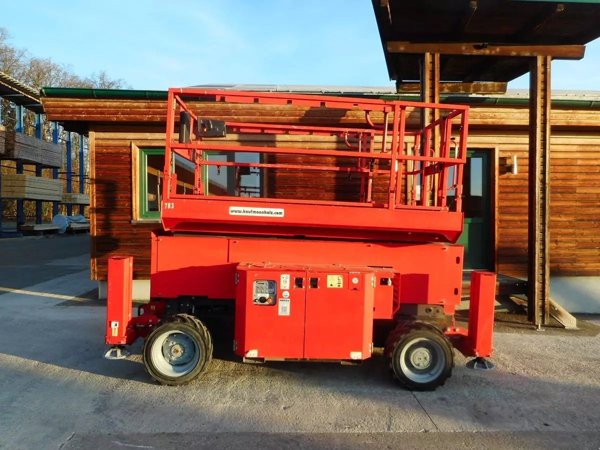 E-FARM: Manitou 140 sc2 diesel allrad scherenbühne 14,2 meter - Self propelled platform - id JVR9DRH - €17,500 - Year of construction: 2018 - Austria