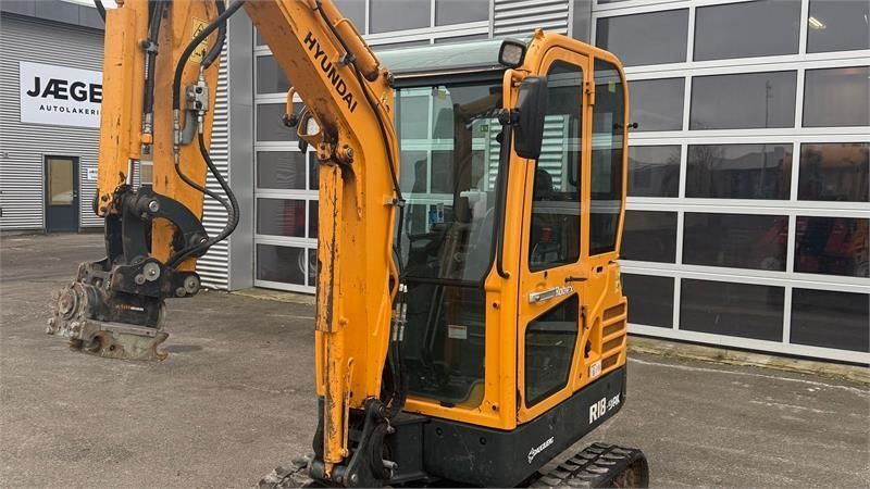 HYUNDAI r18-9ak r18-9ak Mini escavatore 18.722 €
