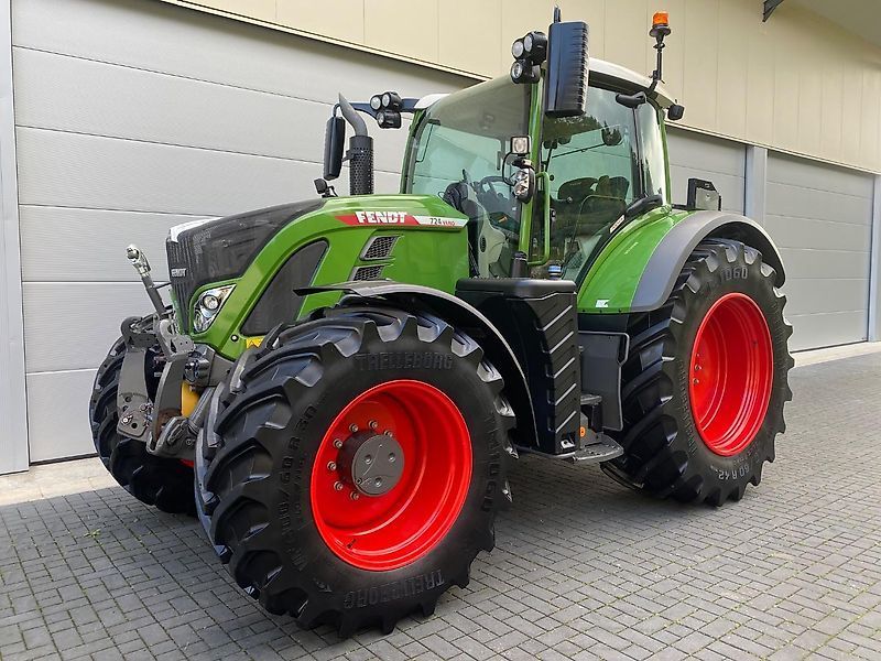E-FARM: Fendt 724 Vario ProfiPlus - Tracteur - id SQMPNFV - 172 500 € - Année: 2023 - Lecture du nombre d'heure: 1 533,Puissance du moteur (chevaux): 240,Allemagne