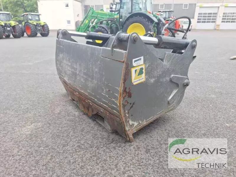 E-FARM: Bressel und Lade silageschneidschaufel - Anbaugerät - id HEA69Z6 - 1.800 € - Baujahr: 2022 - Deutschland