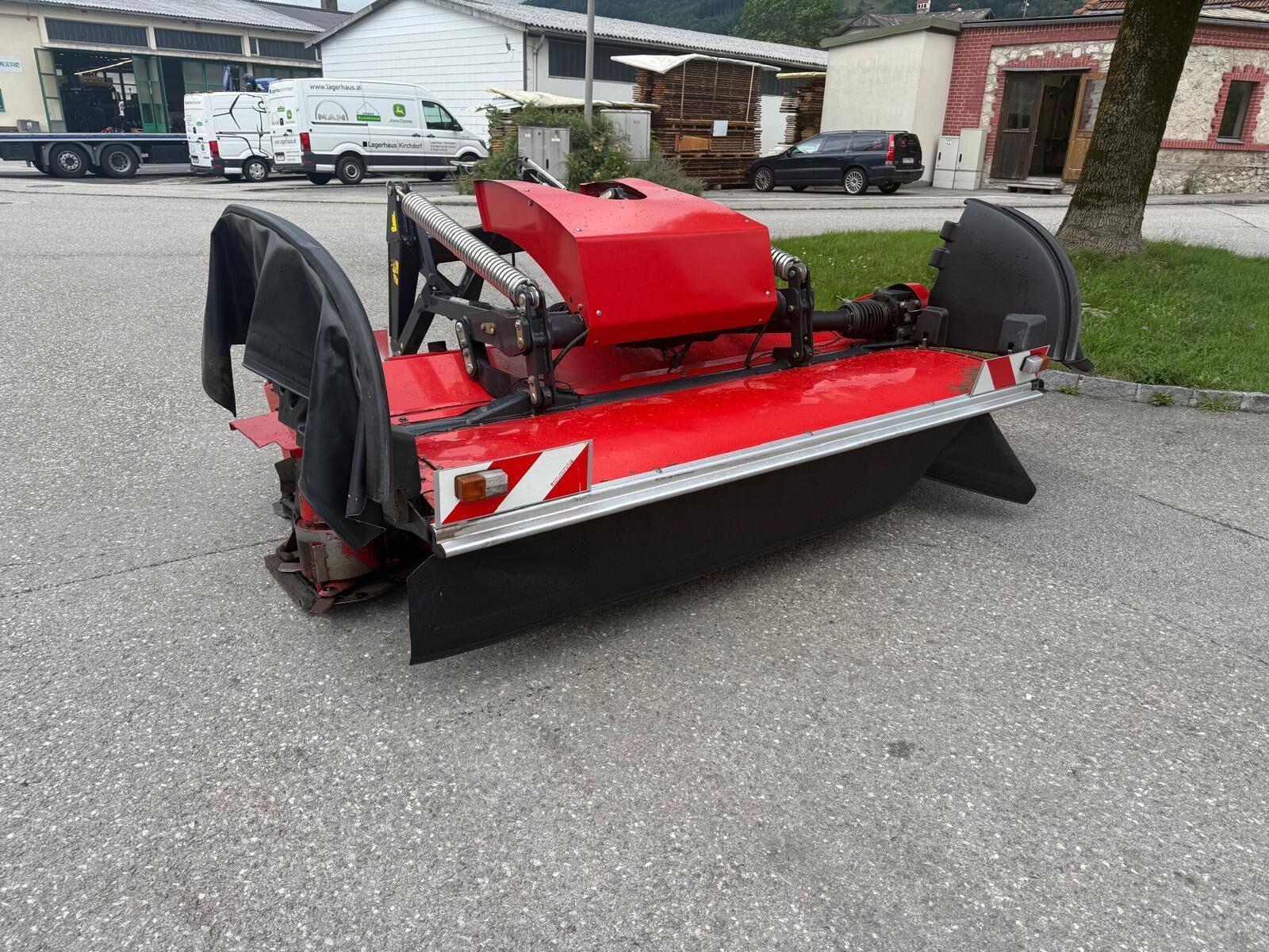 E-FARM: Kverneland frontmähwerk extra 632 - Segadora - id BB5RLVQ - 8250 € - Año: 2015 - Austria