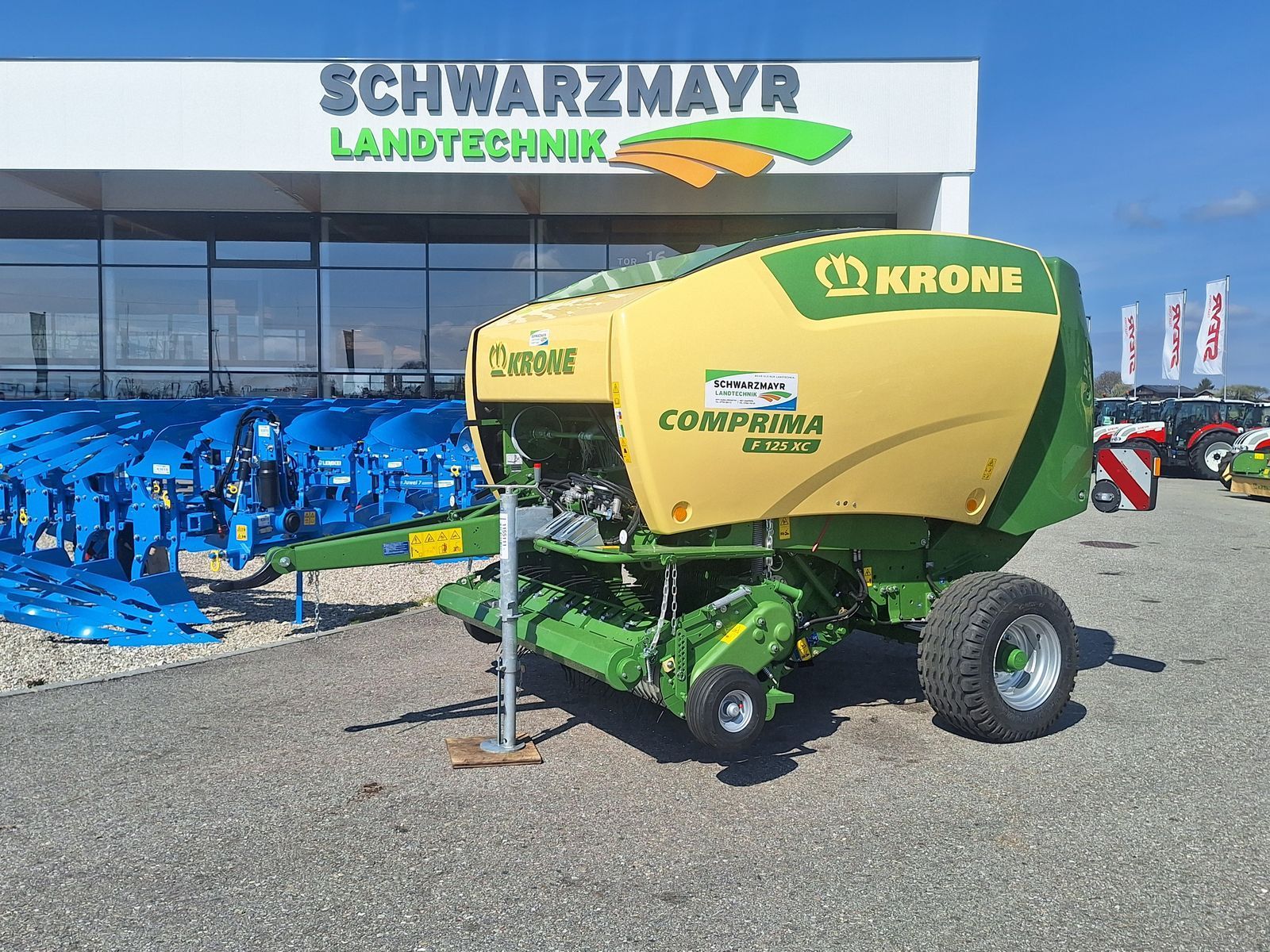E-FARM: Krone Comprima F 125 XC - Prese za baliranje - id 3CXDVEM - Godina proizvodnje: 2025 - Austrija