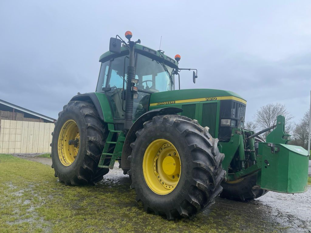 John Deere 7810 PQ Trattore 38.000 €