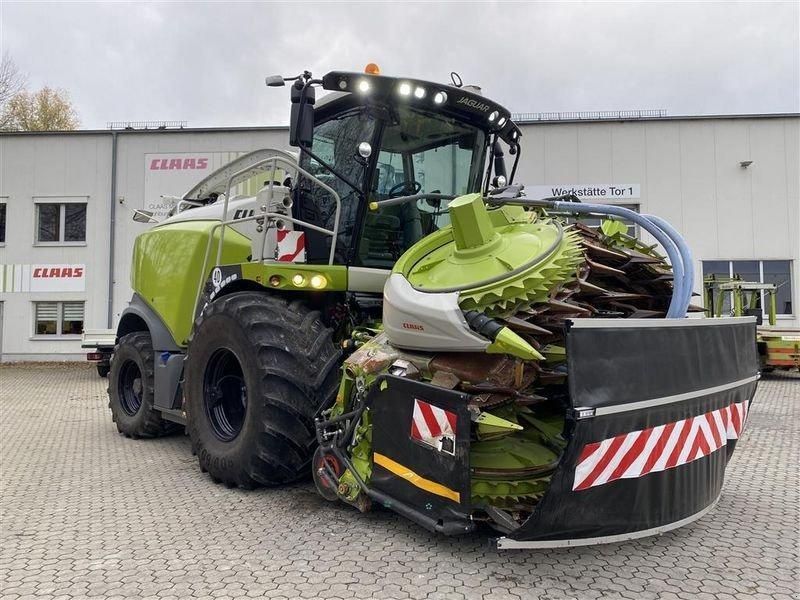 E-FARM: Claas Jaguar 970 - Feldhäcksler (selbstfahrend) - id JLVSN2L - 474.000 € - Baujahr: 2022 - Abgelesene Motorstunden: 937,Motorleistung (PS): 790,Deutschland