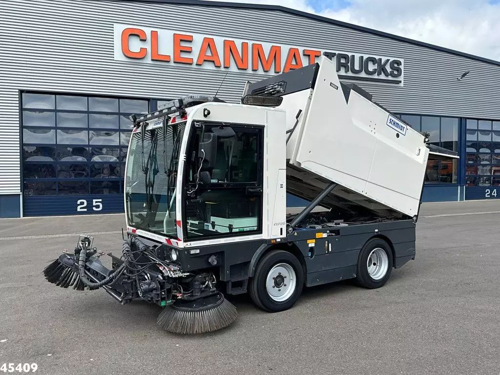 Schmidt cleango 500 compact euro 6 with 3-rd brush Equipamiento municipal 29.500 €