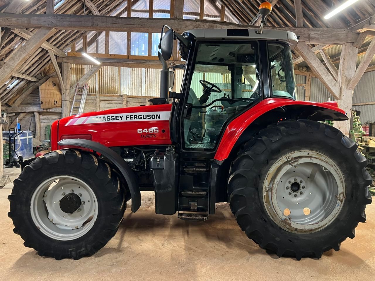 Massey Ferguson 6465 Tractor 36.500 €