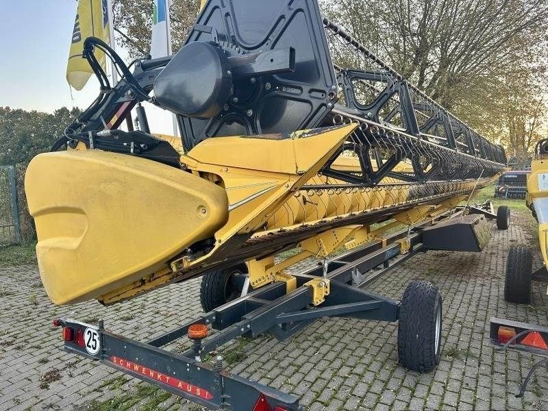 E-FARM: New Holland schneidwerk 40 ghvf - Header - id ICDBWZ3 - €47,500 - Year of construction: 2019 - Germany