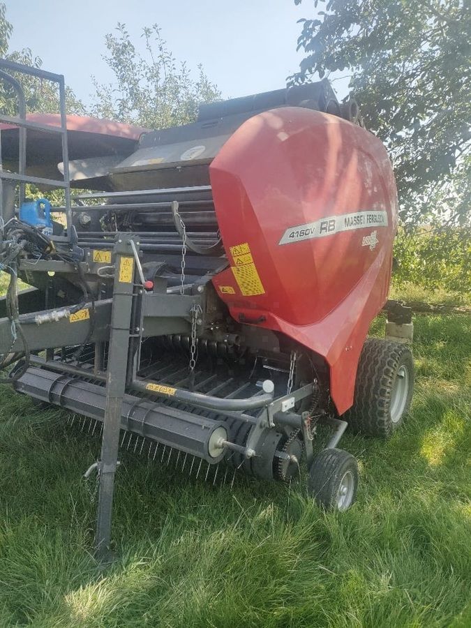 E-FARM: Massey Ferguson 4160v classic - Presă de balotat - id 4MUIGSH - 32.000 EUR - Anul: 2019 - Numărul total de baloți produși: 8.400,Franța