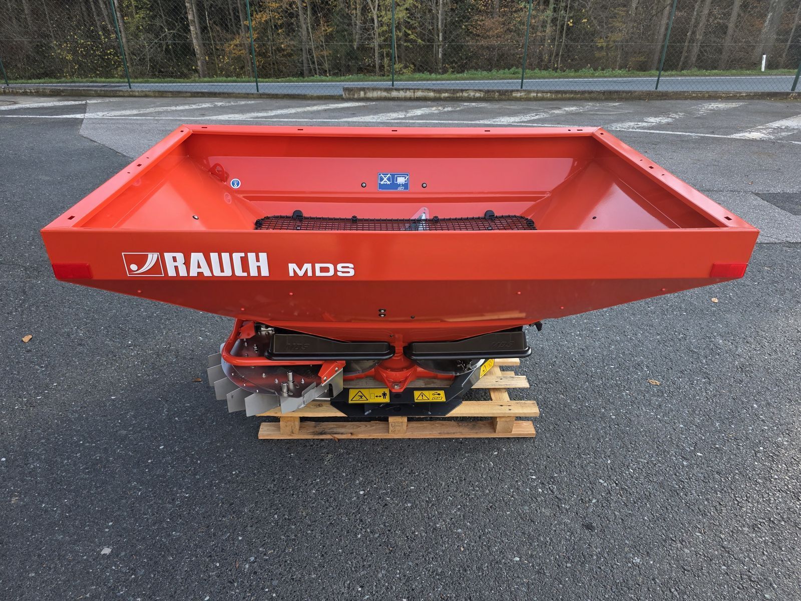 Rauch MDS 20.2 Fertiliser spreader €5,575