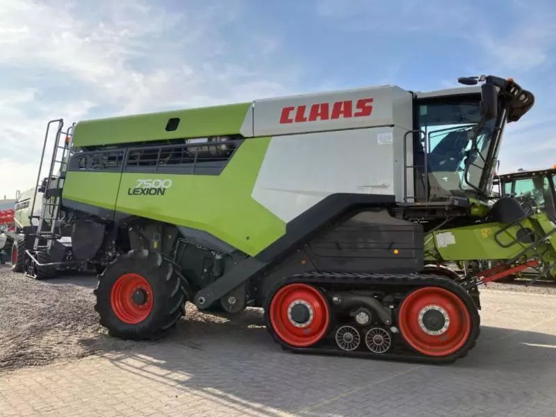E-FARM: Claas Lexion 7500 - Moissoneuse-batteuse - id 2WKDDR3 - Année: 2023 - Lecture du nombre d'heure: 410,Puissance du moteur (chevaux): 462,Allemagne