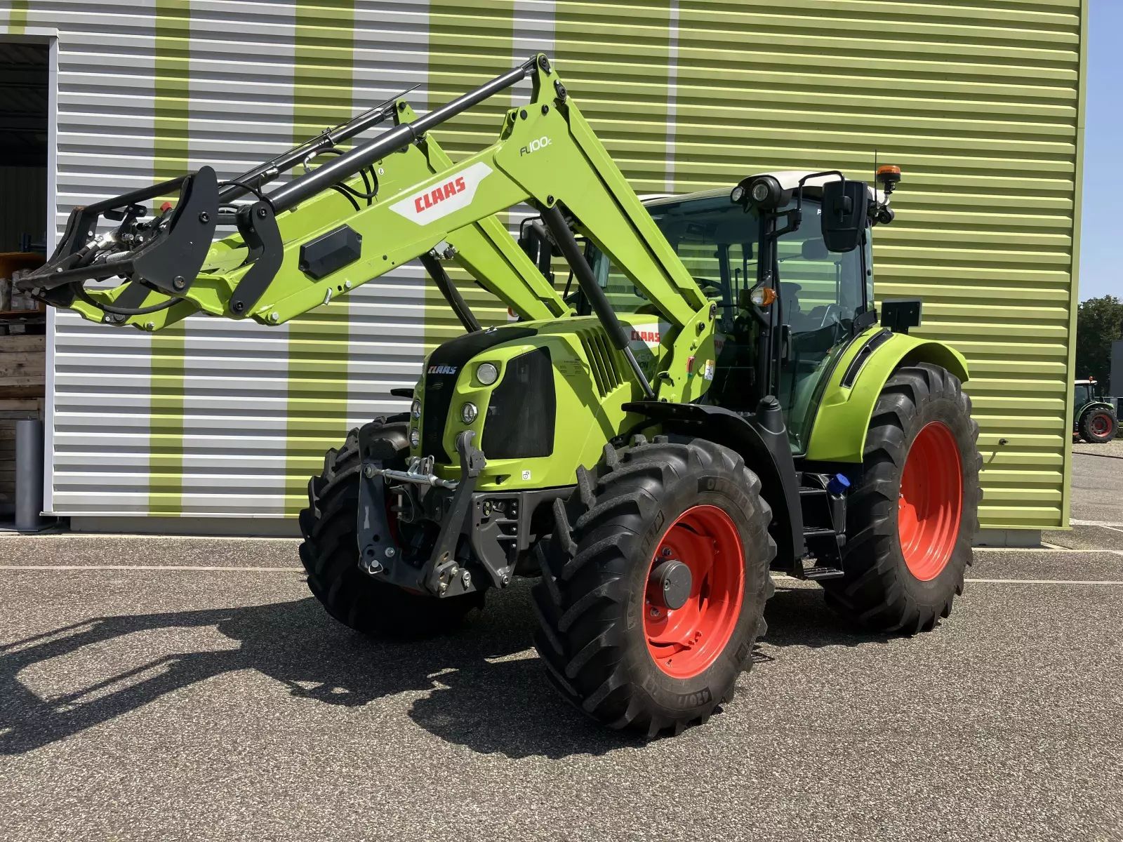 E-FARM: Claas Arion 430 - Traktor - id 3EBFPVC - 82.000 € - Baujahr: 2022 - Abgelesene Motorstunden: 1.500,Frankreich