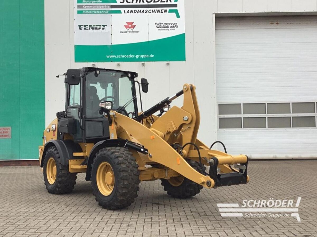 E-FARM: Caterpillar 908 hl-14 - Cargador de ruedas - id ISUWVPT - 72.500 € - Año: 2023 - Horas: 458,Potencia del motor: 75,Alemania
