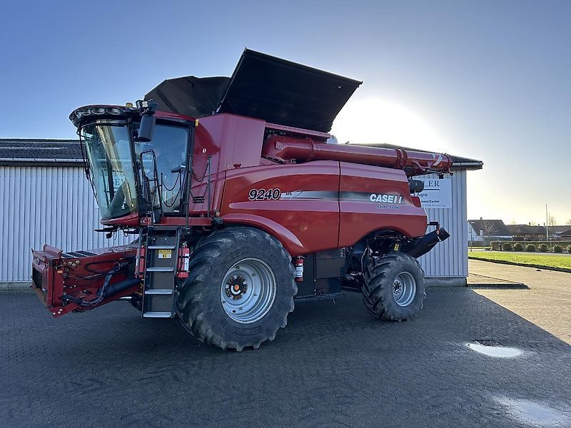 E-FARM: Case IH Axial Flow 9240 - Mähdrescher - id GSP1DHI - 214.443 € - Baujahr: 2017 - Abgelesene Motorstunden: 2.021,Dänemark