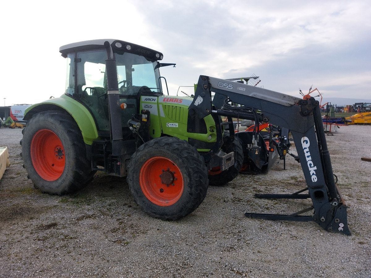 Claas Arion 520 Tractor €25,000