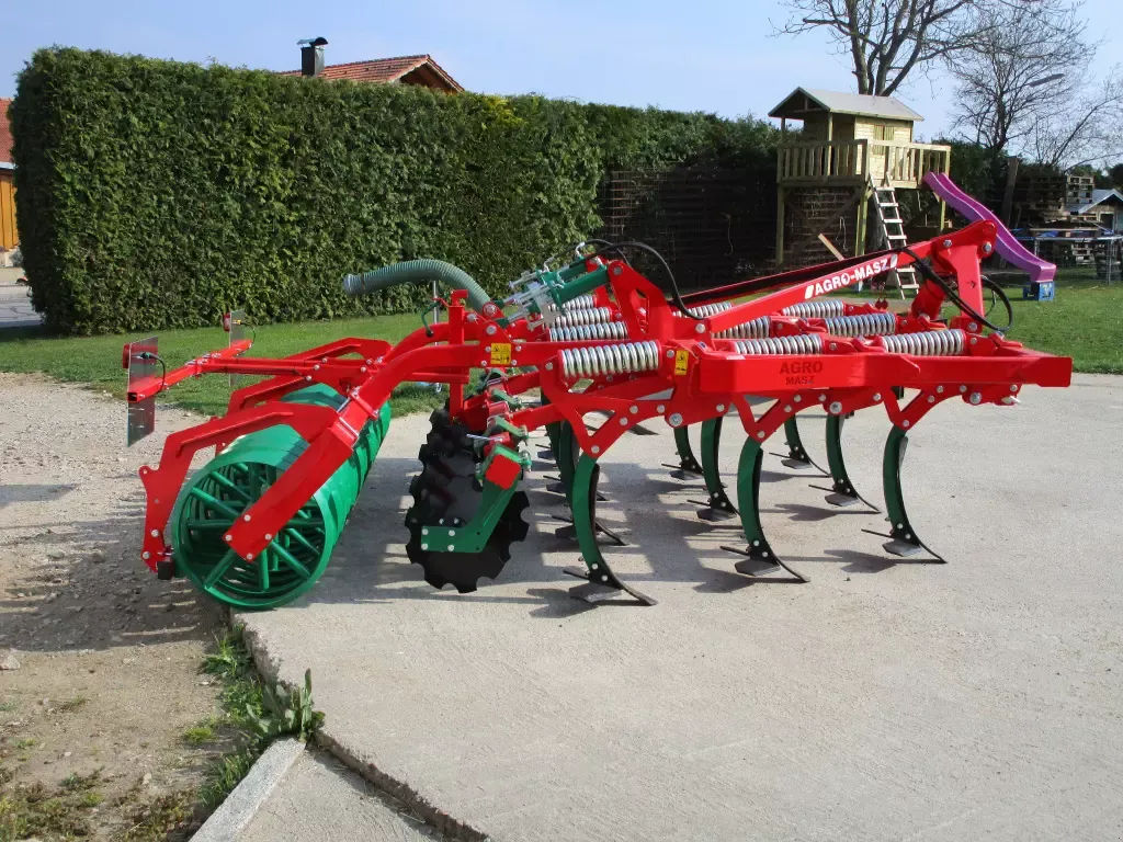 E-FARM: AGRO-MASZ runner 30 - Cultivator - id 4AEQKBL - €11,000 - Year of construction: 2025 - Germany