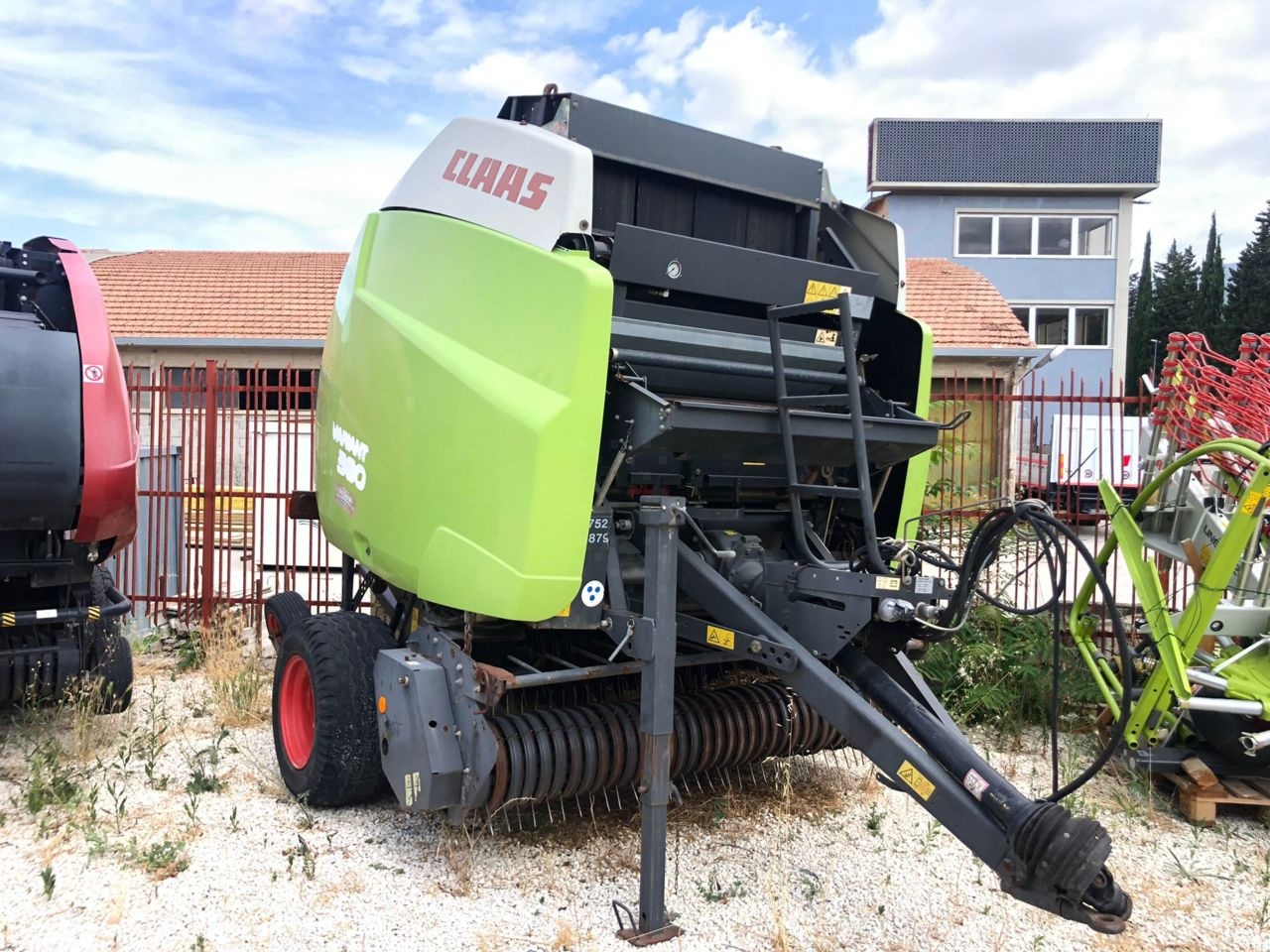 Claas Variant 380 RC baler 13 000 €