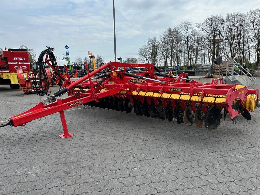 E-FARM: VÄDERSTAD carrier 625 xl - Rastra de discos y disco compacto - id WCQLLRP - 44.900 € - Año: 2021 - Alemania