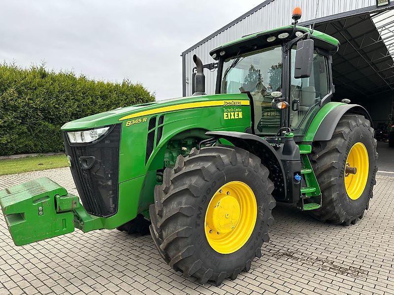 John Deere 8345 R Traktor 125 900 EUR